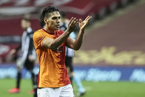 Galatasaray’da Falcao operasyonu! Sözleşmesi can yakıyor