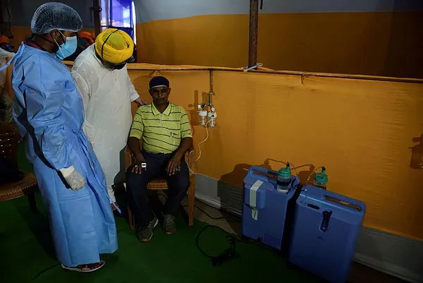 Hindistan'da 4 eyalet daha artan Kovid-19 vaka sayıları nedeniyle kapanmaya gitti-3