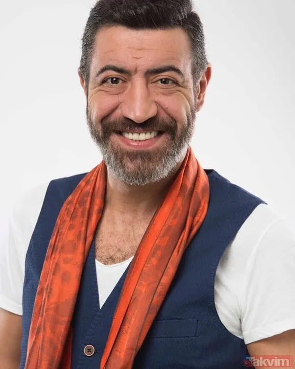 50 yaşındaki Hakan Altun sahnede kendi düğününü yaptı! Sibel Can’ın partnerinden seyircisine sürpriz! Evlilik açıklamasının ardından... - 24