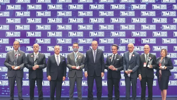 Başkan Erdoğan, ihracatın şampiyonlarına seslendi! Kritik eşiği yakaladık-1