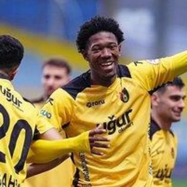 Devlerin Diarra savaşı