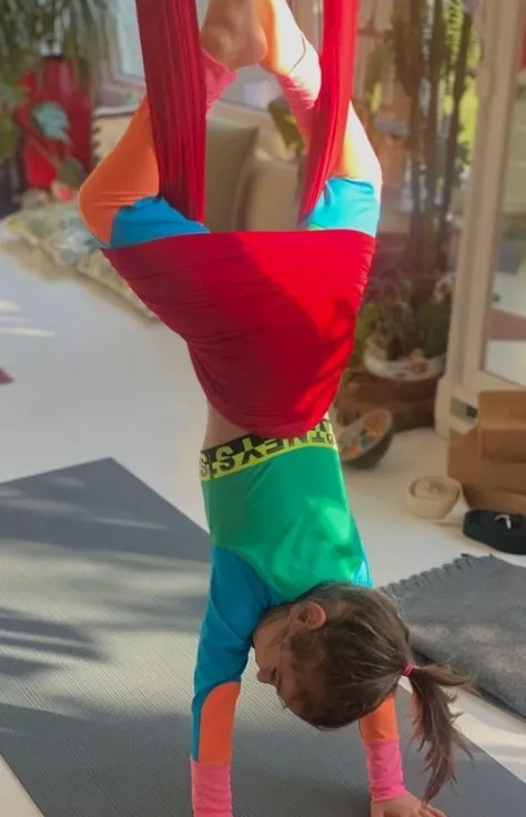 13 yıllık büyük aşk! EDHO'nun yıldızı Ceren Benderlioğlu'ndan Emir Benderlioğlu’yla çekirdek aile paylaşımı! İlk yorum Esra Erol’un kardeşinden... - 44