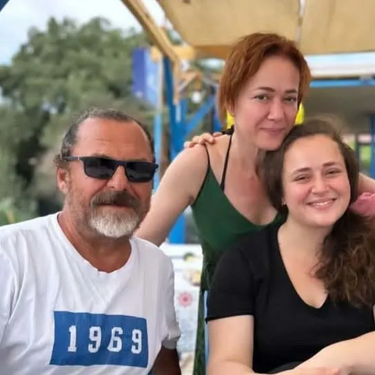 Kağıt üzerinde hala evliler! Uğur Yücel'in 42 yıllık eşi bakın hangi oyuncu çıktı! - 8