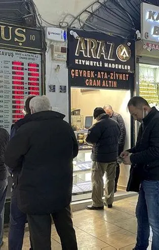 Doları avroyu satan satana!  Döviz bürolarında hareketlilik