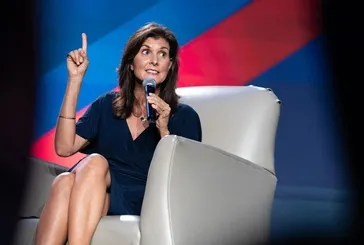 Senatör McConnell kameralar karşısında dona kalmıştı! Cumhuriyetçi adaylardan Nikki Haley, ABD Senatosunu "imtiyazlı huzurevine" benzetti