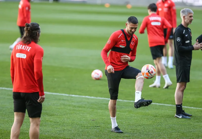 Fenerbahçe transfer haberleri | Mert Müldür'ün ardından bir milli yıldız daha! Cengiz Ünder beklenirken... - 10