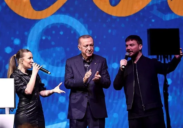 baskan-recep-tayyip-erdogan-genclerimizle-aramiza-hic-kimsenin-girmesine-izin-vermeyecegiz-1673223486974.jpeg Başkan Recep Tayyip Erdoğan: Gençlerimizle aramıza hiç kimsenin girmesine izin vermeyeceğiz-2