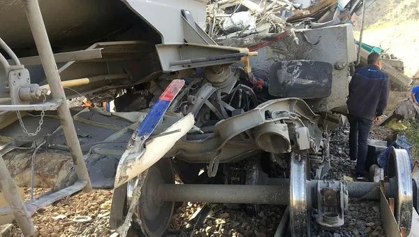 Son dakika: Yozgat'ta feci kaza! İki yük treni çarpıştı-2