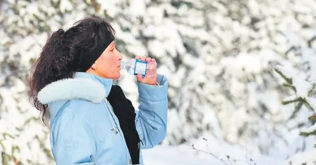 Kış için bol bol su için! İhmal etmeyin: Sağlığınız için hayati önem taşıyor