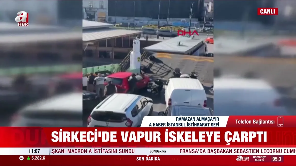 Son dakika! Sirkeci'de vapur iskeleye çarptı!