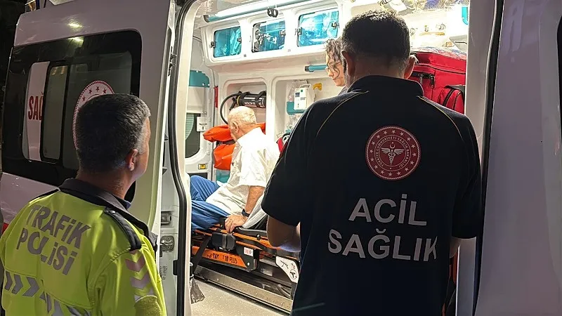 aksarayda-rahatsizlanan-surucu-polislerden-yardim-istedi-1788579783598.jpeg Aksaray'da direksiyon başında kalbi sıkışan sürücü polisten yardım istedi: İlk müdahale araçta yapıldı-4