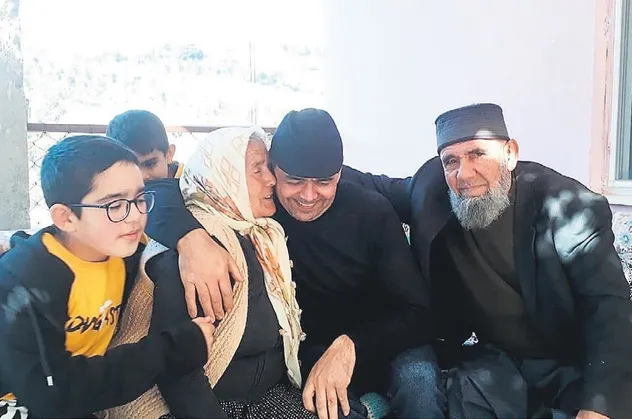 2 yıldır Libya’da alıkonulan vatandaşlar ailelerine kavuştu: Devletimizin bizi kurtaracağını biliyorduk