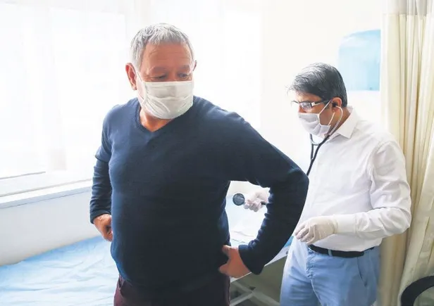 Kovid-19'u yenen Prof. Dr. Bünyamin Sertoğullarından hastalarına koştu-3