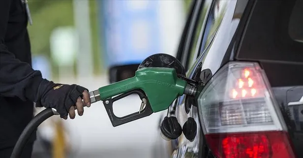 Benzine 5 kuruş zam | 5 Mayıs Salı akaryakıt zammı (Güncel benzin fiyatlar)
