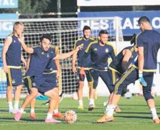 Fenerbahçe son çalışmayı dün akşam yaptı