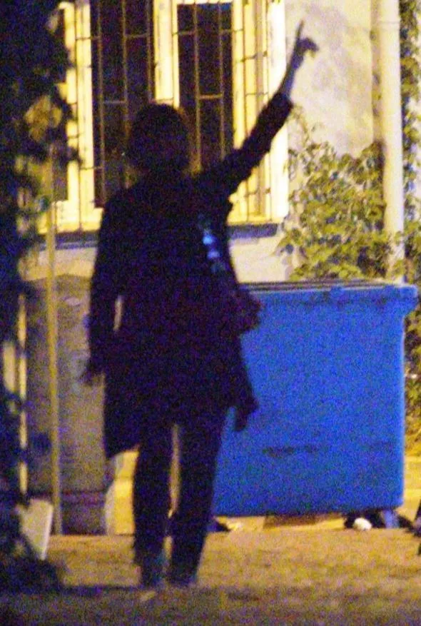 İrem Sak'ın olaylı gecesi - 6