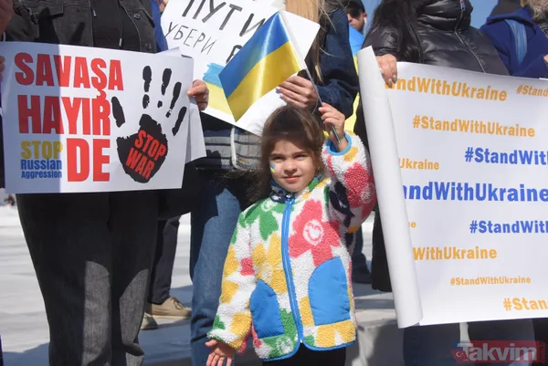 SON DAKİKA: Rusya Ukrayna savaşında son durum! Türkiye'deki Ukraynalılar Rusya'yı protesto etmek için meydanlara akın etti - 46