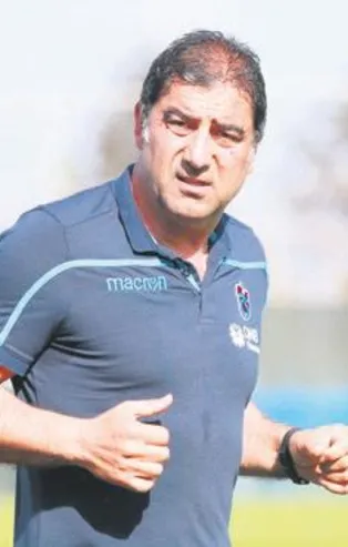 Trabzonspor Ünal Karaman ile devam dedi