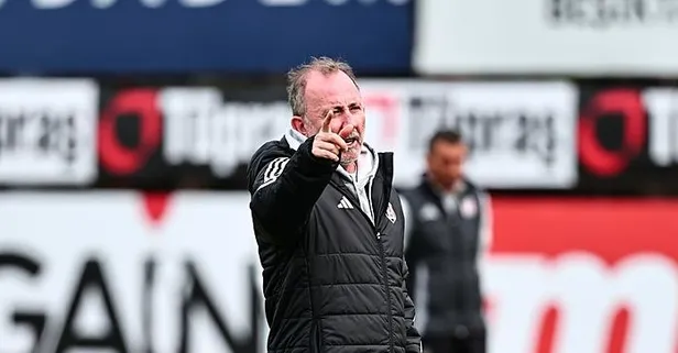 Beşiktaş'ta 4 futbolcu için ayrılık kararı!