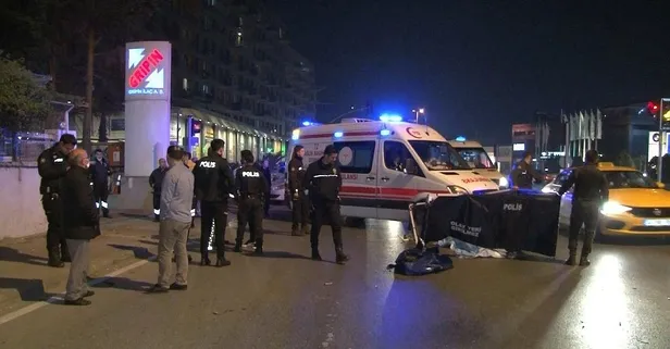 Avcılar'da gece yarısı trafik kazası! Yolun karşısına geçmeye çalışan kadınlardan 1'i öldü diğeri yaralı