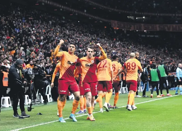 ismail-kartaldan-galatasaray-derbisinde-irfan-can-crespo-ve-zajca-vur-emri-1649458221082.jpeg