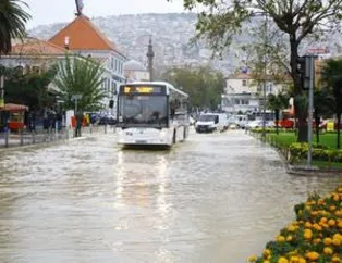İzmir perişan oldu