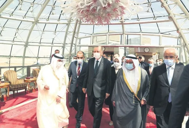 baskan-recep-tayyip-erdogandan-kuveyt-ve-katara-gunubirlik-ziyaret-1602108133316.jpeg Başkan Recep Tayyip Erdoğan'dan Kuveyt ve Katar’a günübirlik ziyaret-1