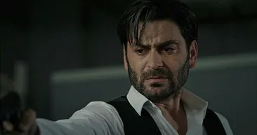 Eşkıyanın İlyası Ozan Akbabanın eşi oğluyla setimizin ilk günü dedi paylaştı! İşte Ozan Akbabanın güzeller güzeli eşi...