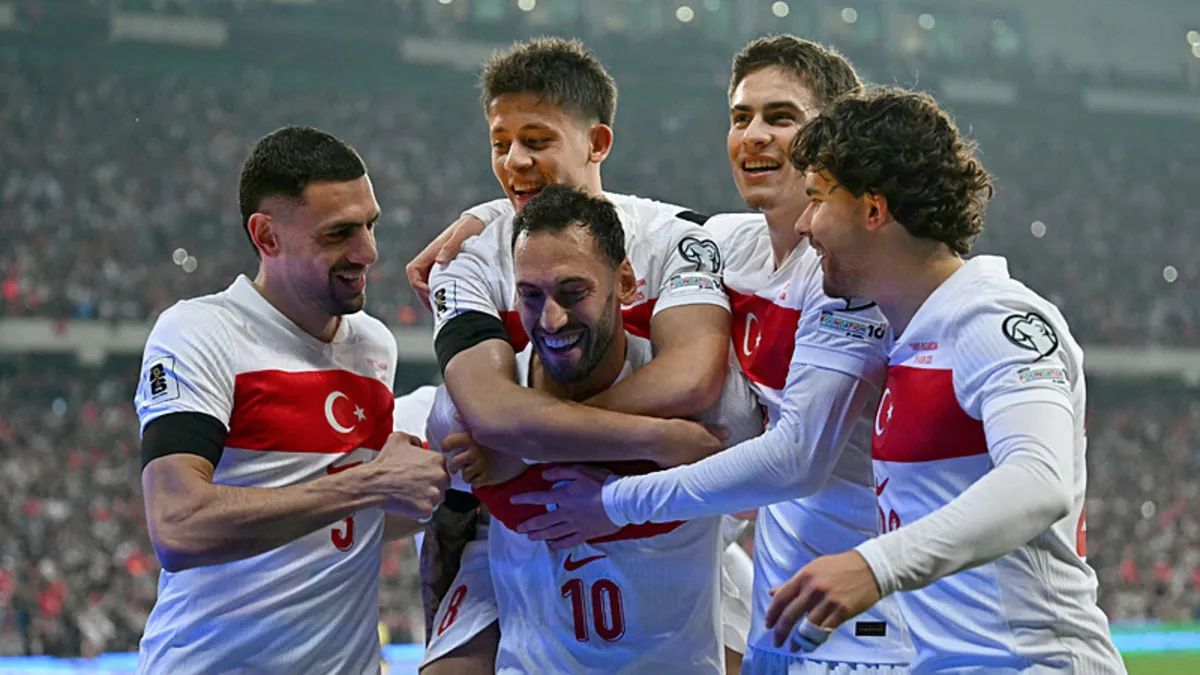 Çılgın Türkler play-off'ta! Türkiye - Bulgaristan: 2-0 | MAÇ SONUCU