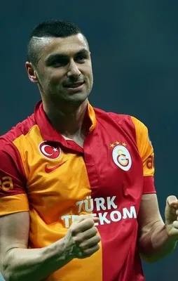 Eski CimBom'lu yıldızı rezil etti!