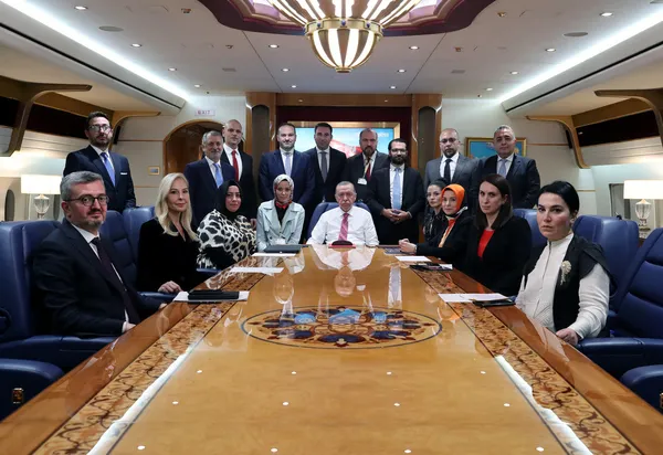 son-dakika-faiz-asgari-ucret-helallesme-cagrisi-bae-ile-iliskiler-baskan-erdogandan-onemli-aciklamalar-1638185112814.jpg SON DAKİKA: Faiz, asgari ücret, helalleşme çağrısı, BAE ile ilişkiler... Başkan Erdoğan'dan önemli açıklamalar-3