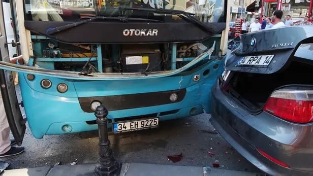 Son dakika... Tuzla'da feci kaza! Hafriyat kamyonu halk otobüsüne çarptı-2