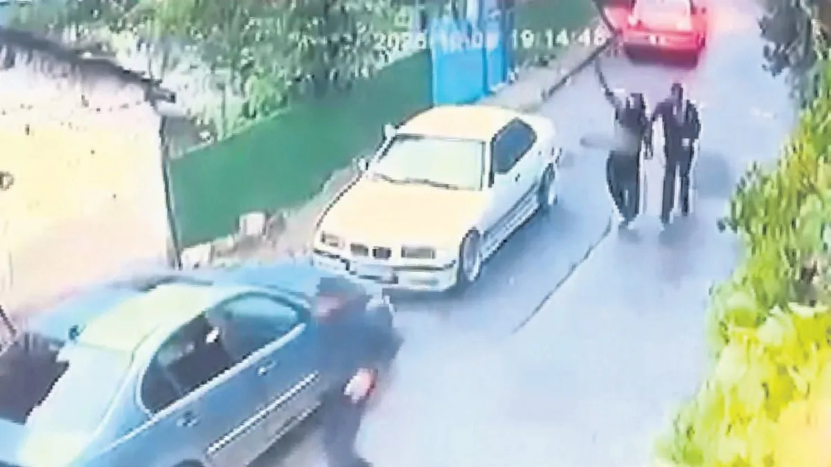 Ümraniye’de silahlı dehşet: Sokakta ateş açıp genci kaçırdılar