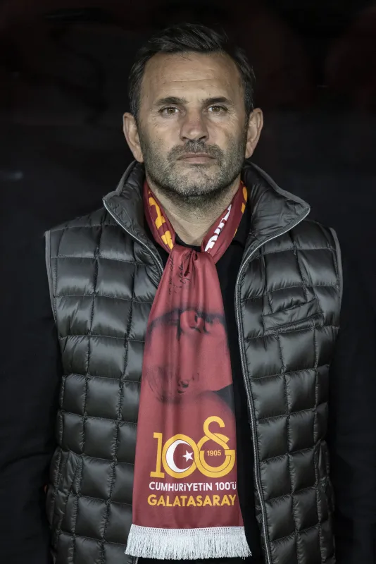galatasarayda-gozler-okan-burukta-engin-baytardan-olay-yorum-bazi-futbolcular-hocaya-tezgah-yapiyor-isimlerini-1667204046781.jpg