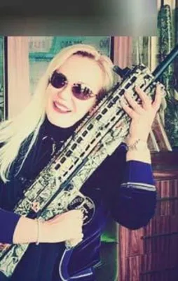 Filiz Aker'in kardeşi de annesini öldürmüş!