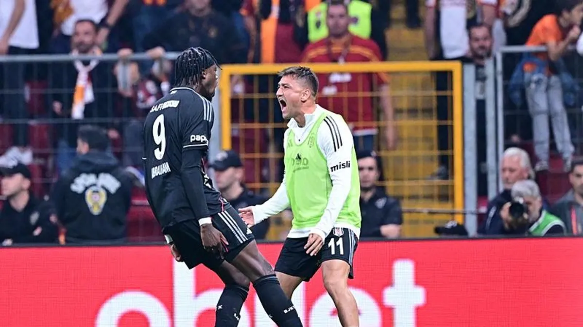 Cengiz Ünder Beşiktaş'ta kalmak istiyor!
