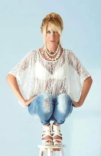 Müzik ve TV dünyasının ünlü kadınları Kılıçdaroğlu’na ateş püskürdü-6