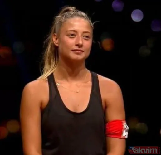 Survivor Ayşe Yüksel'e bir haller oldu minilerden vazgeçemiyor her gün yeni biri gibi! Yiğit Poyraz'la aşk açıklamasının ardından... - 17