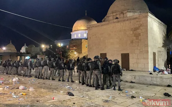 Kudüs'te İsrail terörü! İsrail polisi Mescid-i Aksa’da namaz kılan cemaate saldırdı - 7