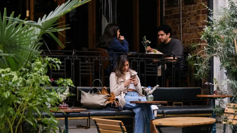 turkiyede-sosyal-medya-suresi-dunya-ortalamasini-asti-1775826918049.jpg Türkiye’de sosyal medya süresi dünya ortalamasını aştı-9