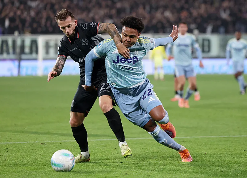 Fenerbahçe'den tarihe geçecek dev transfer! Rekor ve iki imza yolda - 16