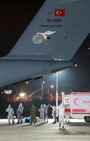 Koronavirüsle mücadelede en büyük tahliye operasyonu Türkiye'den