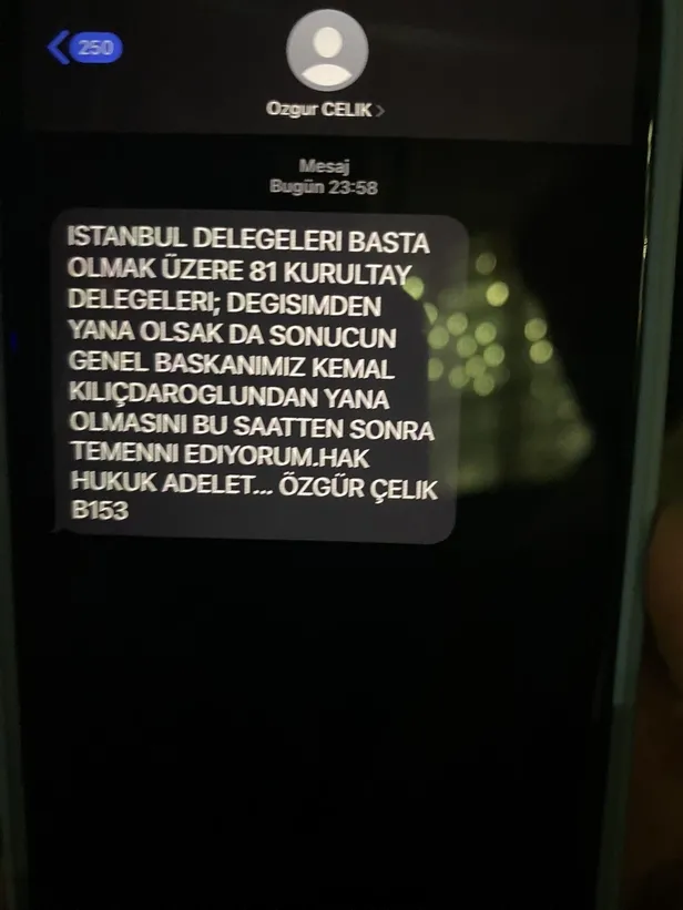 chpdeki-koltuk-savasinda-alegerli-isler-chp-istanbul-il-baskani-ozgur-celik-adina-sahte-mesajlar-atilarak-kili-1699133753371.jpeg