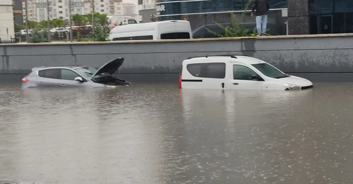 CHP’li Mansur Yavaş’ın askıya aldığı proje Ankara’yı 10 dakikalık yağmurda sular altında bıraktı