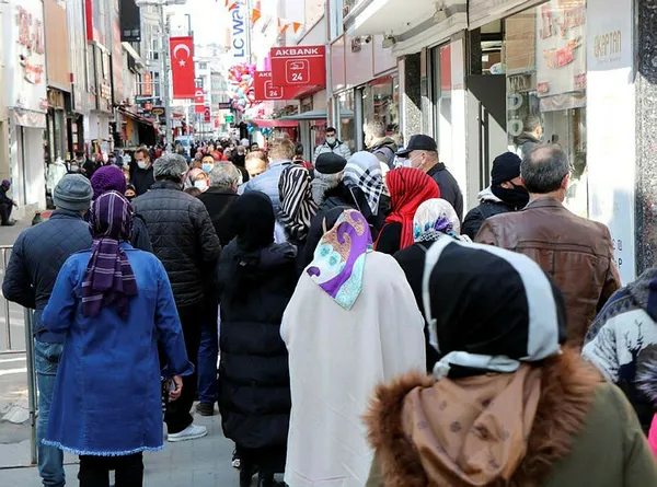 Türkiye'nin en çok vaka artışı olan ili Samsun'da kırmızı alarm! Valilik vaka yoğunluğunun sebebini açıkladı!-5