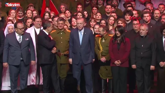 Başkan Erdoğan, Külliye'de "Şüheda 1915" tiyatro gösterimini izledi: Çanakkale'nin 111. yılına özel sahne
