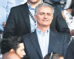 Mourinho efsaneye kapıyı gösterdi