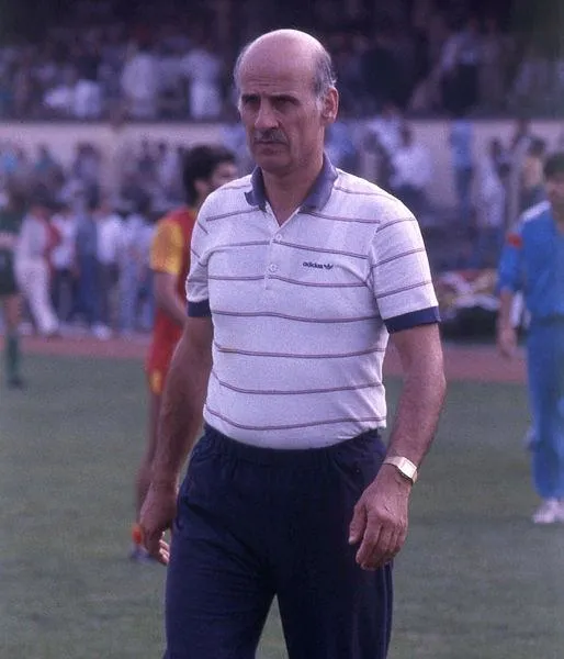 Trabzonspor'un efsane isimlerinden Ahmet Suat Özyazıcı hayatını kaybetti-6