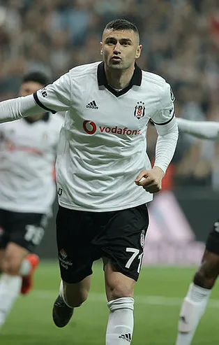 Burak Yılmaz Kasımpaşa maçı sonrası ayrılığı böyle açıkladı!