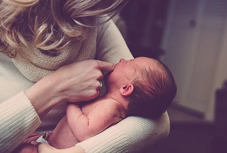 Doğum yardımı hesapta